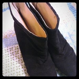 Size 7 Black 9 West Ankle Boots "Hot"